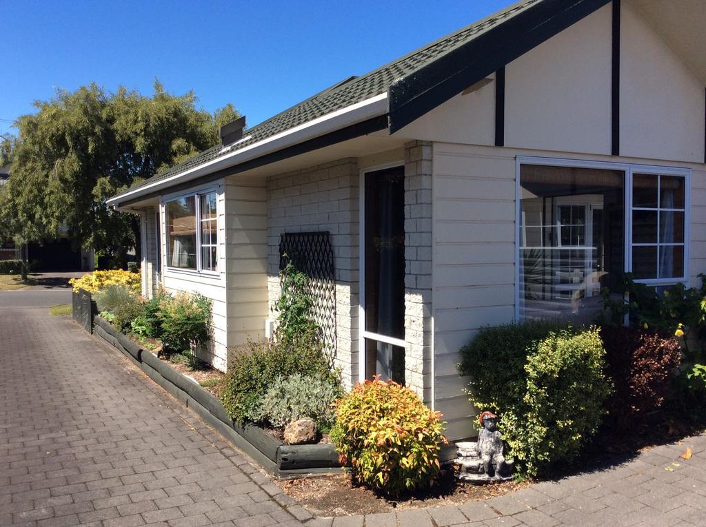 Tui House Villa Taupo Exterior photo