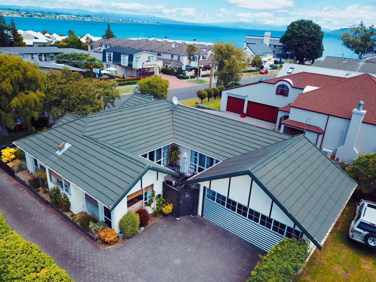 Tui House Villa Taupo Exterior photo
